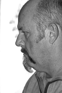 0713jon02t.jpg (30442 bytes)