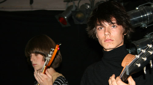 290110livingeyes02t.jpg (47658 bytes)