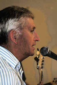 0322jon43t.jpg (7983 bytes)