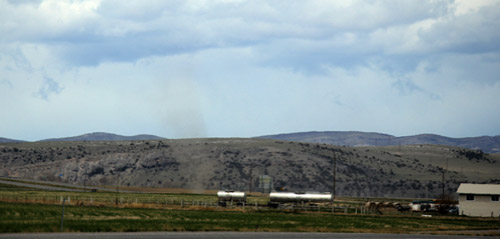 0505jon269t.jpg (49203 bytes)