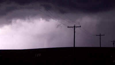 Edsontornado23051at.bmp (270056 bytes)