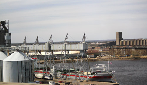 0405jon063d.jpg (68129 bytes)