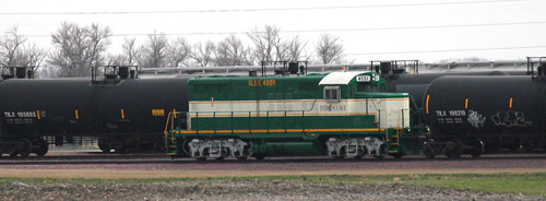 0405jon340d.jpg (54779 bytes)