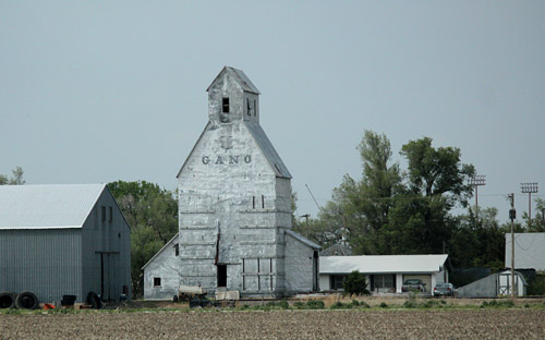 1105jon157d.jpg (63292 bytes)